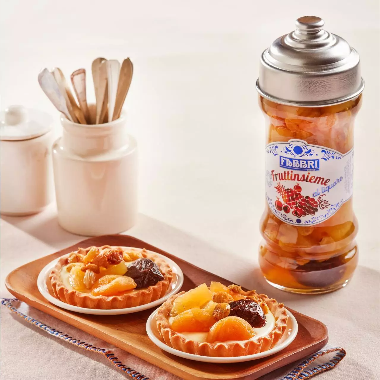Törtchen mit Sahne und Fruttinsieme Fabbri in Likör