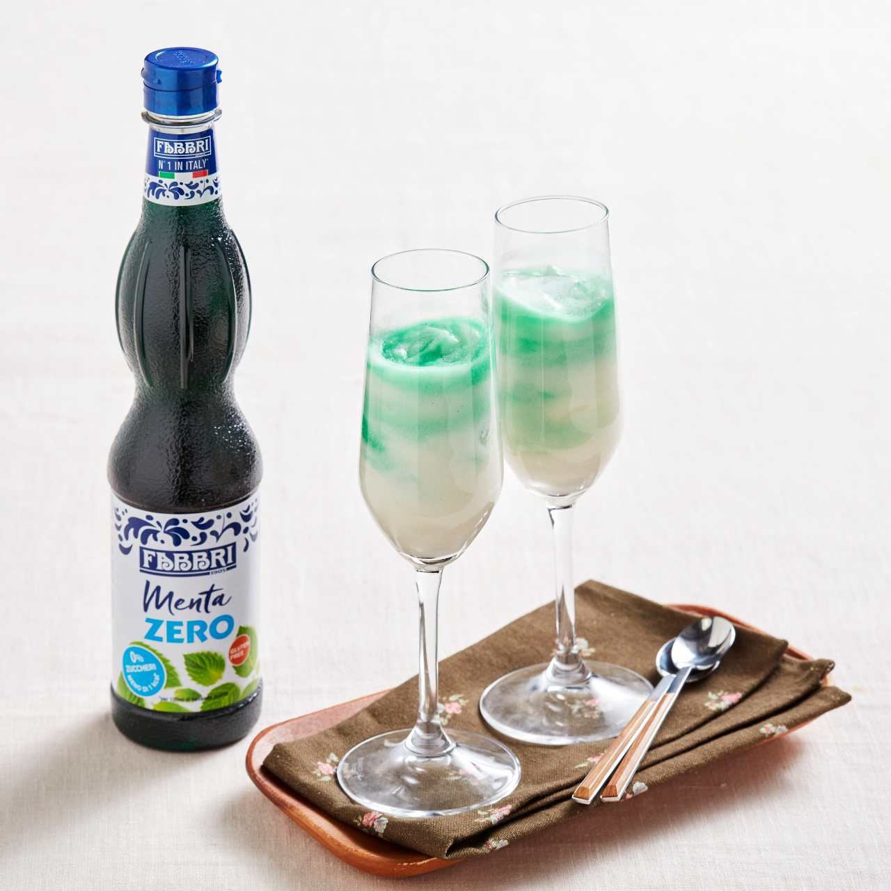 Zitronensorbet mit MINZE ZERO Fabbri